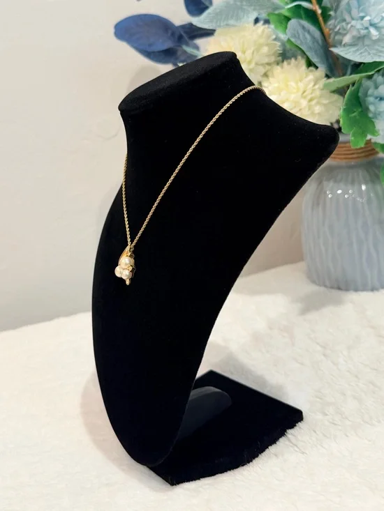 Christian Dior Pearl Crystal Necklace - Picture 6 of 11